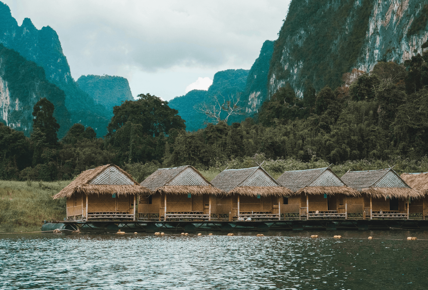 Familiereis Thailand Khao Sok drijvende huisjes