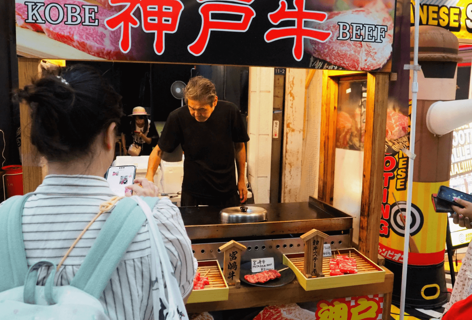 Streetfood in Osaka Kuromon Markt