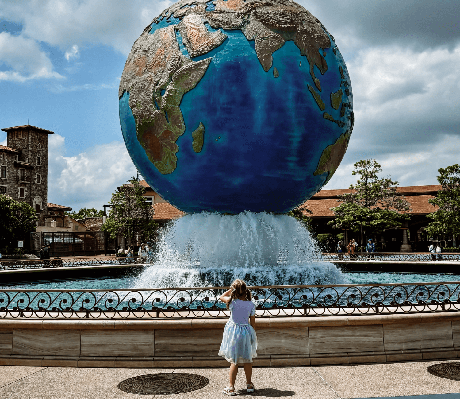 Kind bij DisneySea in Tokyo Japan