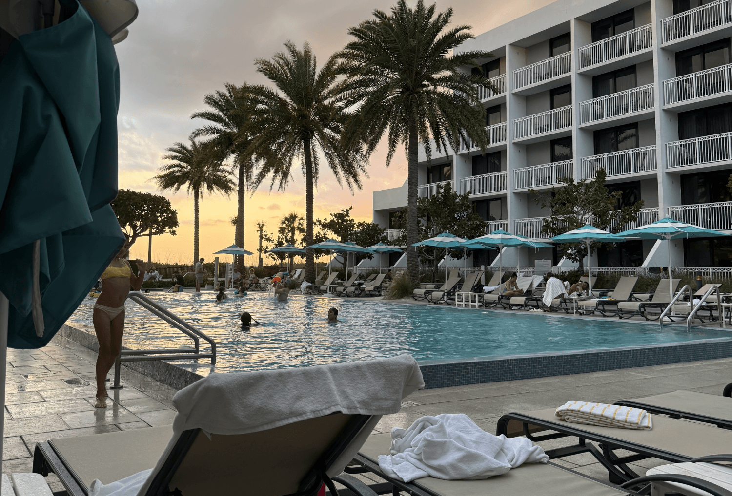 Uitzicht zwembad Zota beach resort