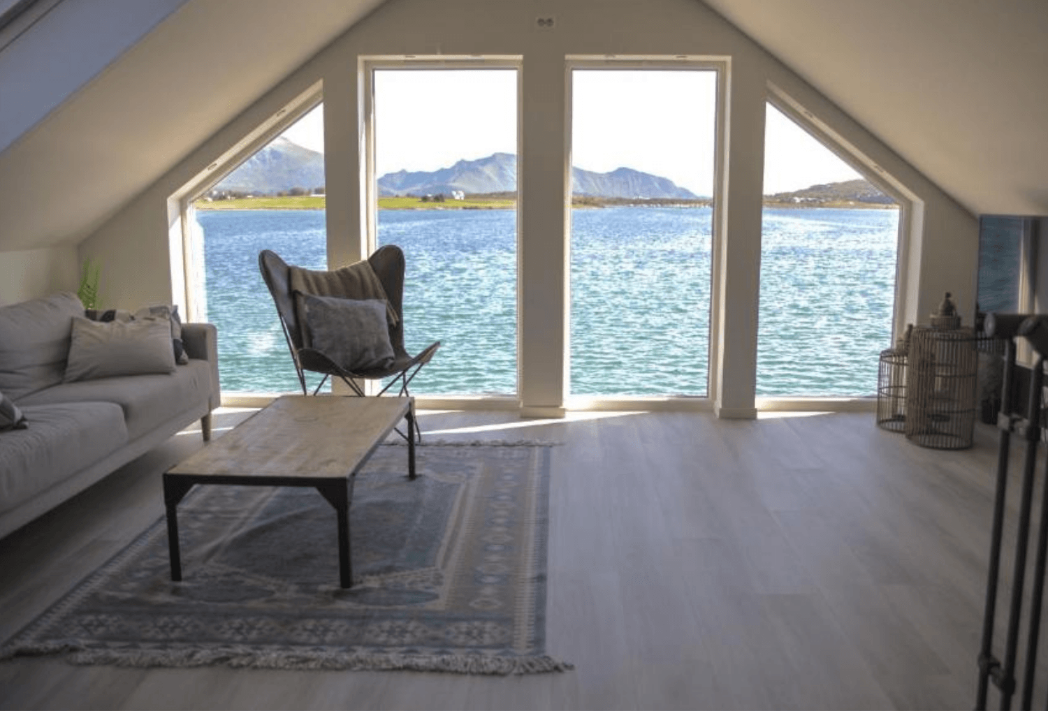 Amazing Fisherman Cabin