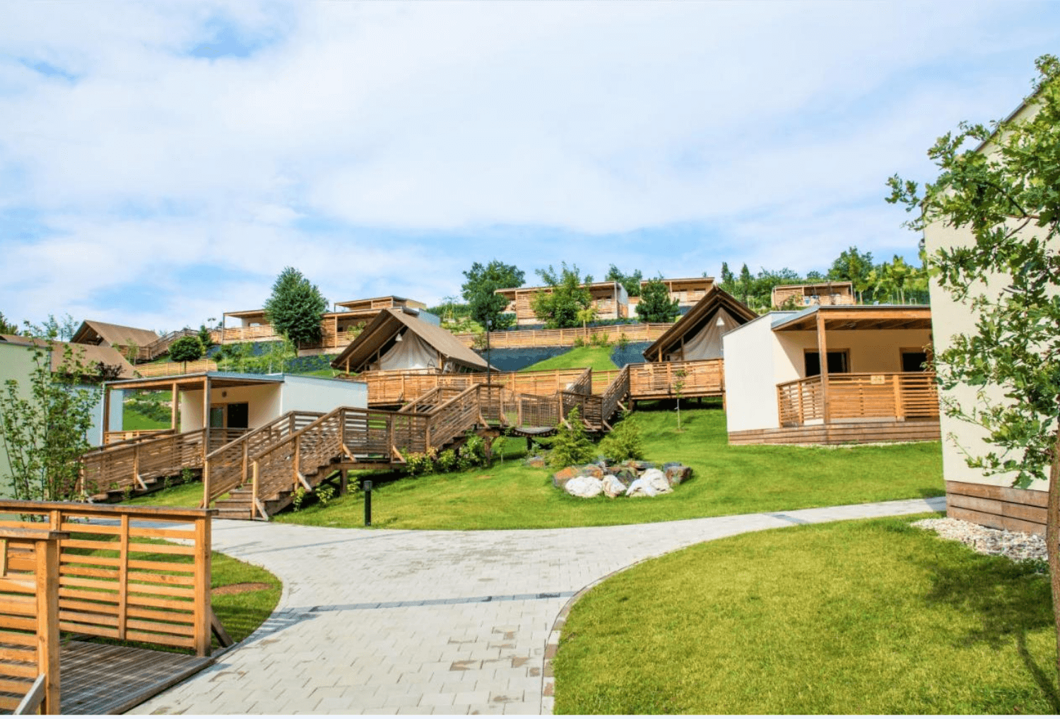 Slovenie-Campings-8-Glamping-Sun-Valley-Bioterme