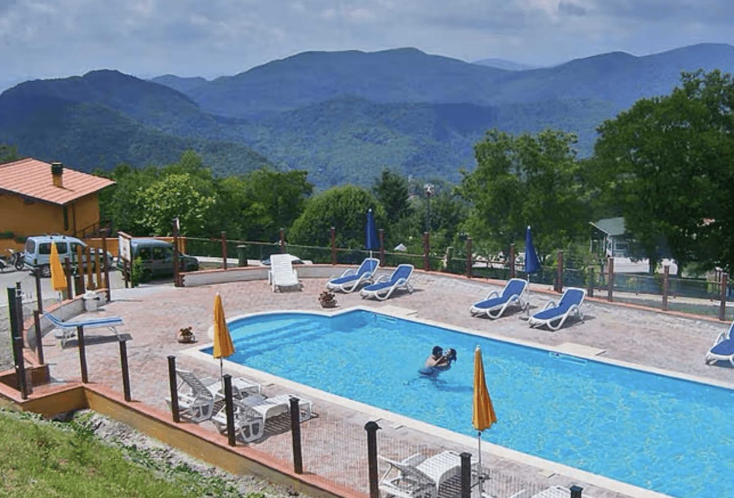 Zwembad Camping la Futa