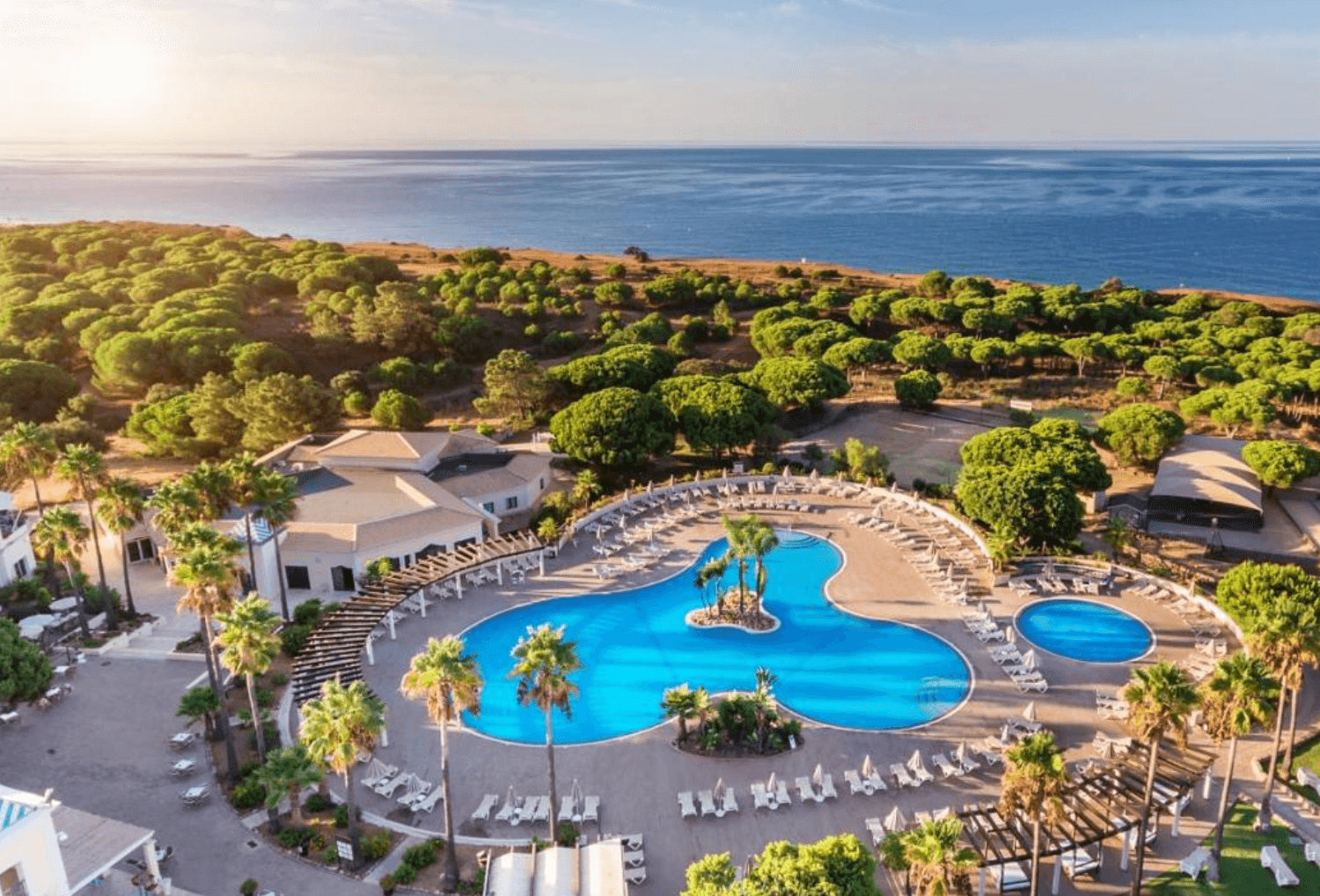Uitzicht over AP Adriana Beach resort